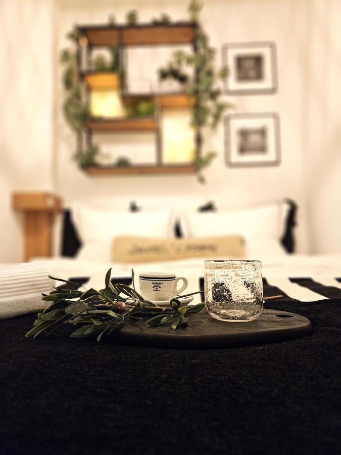 Design Apt In Old Town-Free Parking-Balcony Bratislava Dış mekan fotoğraf